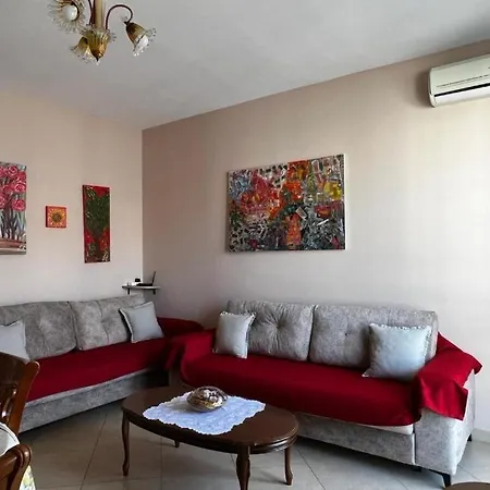 Spacious Beachside By Apartmentsvloraholidays * Vlore