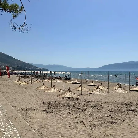 Spacious Beachside By Apartmentsvloraholidays Vlore