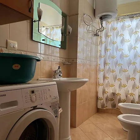 Apartment Spacious Beachside By Apartmentsvloraholidays