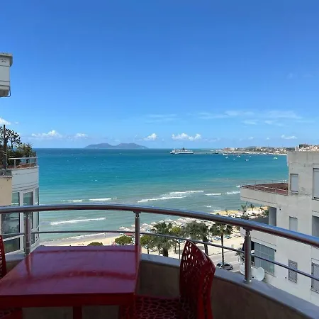 Spacious Beachside By Apartmentsvloraholidays * Vlore