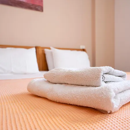 Top-floor Seaview Lejlighed
