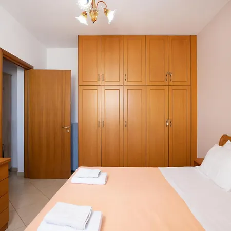 Top-floor Seaview Lejlighed