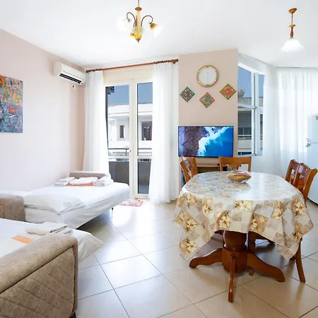 Apartamento Top-floor Seaview Vlorë